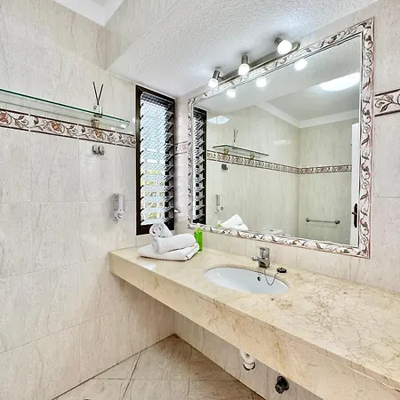 Vilaflor Junior * アデヘ